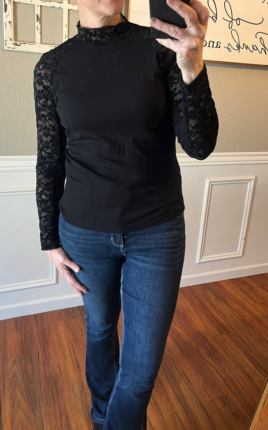 Non-Typical Business Lace Sleeve Top