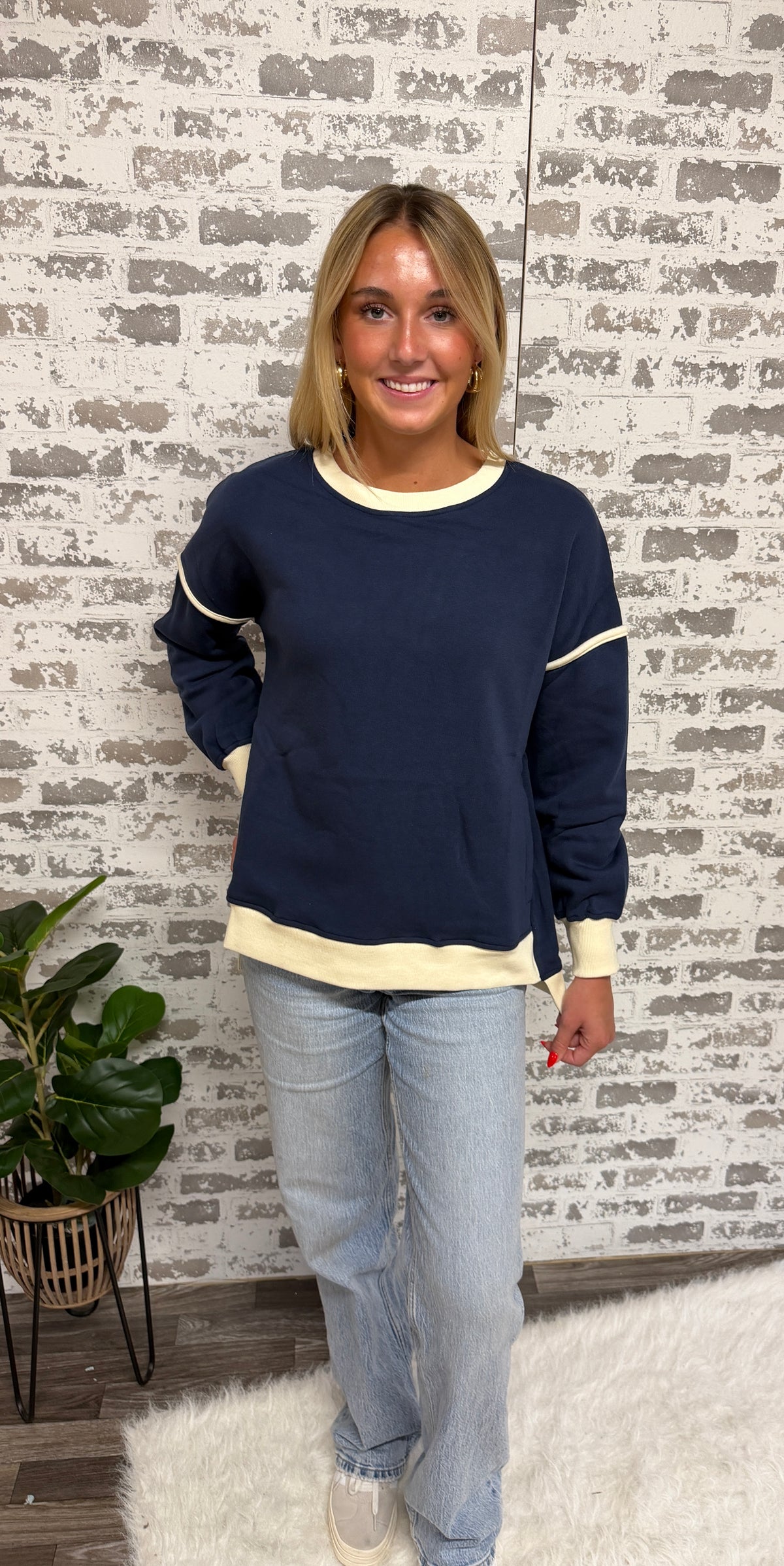 Jayda Navy Pullover