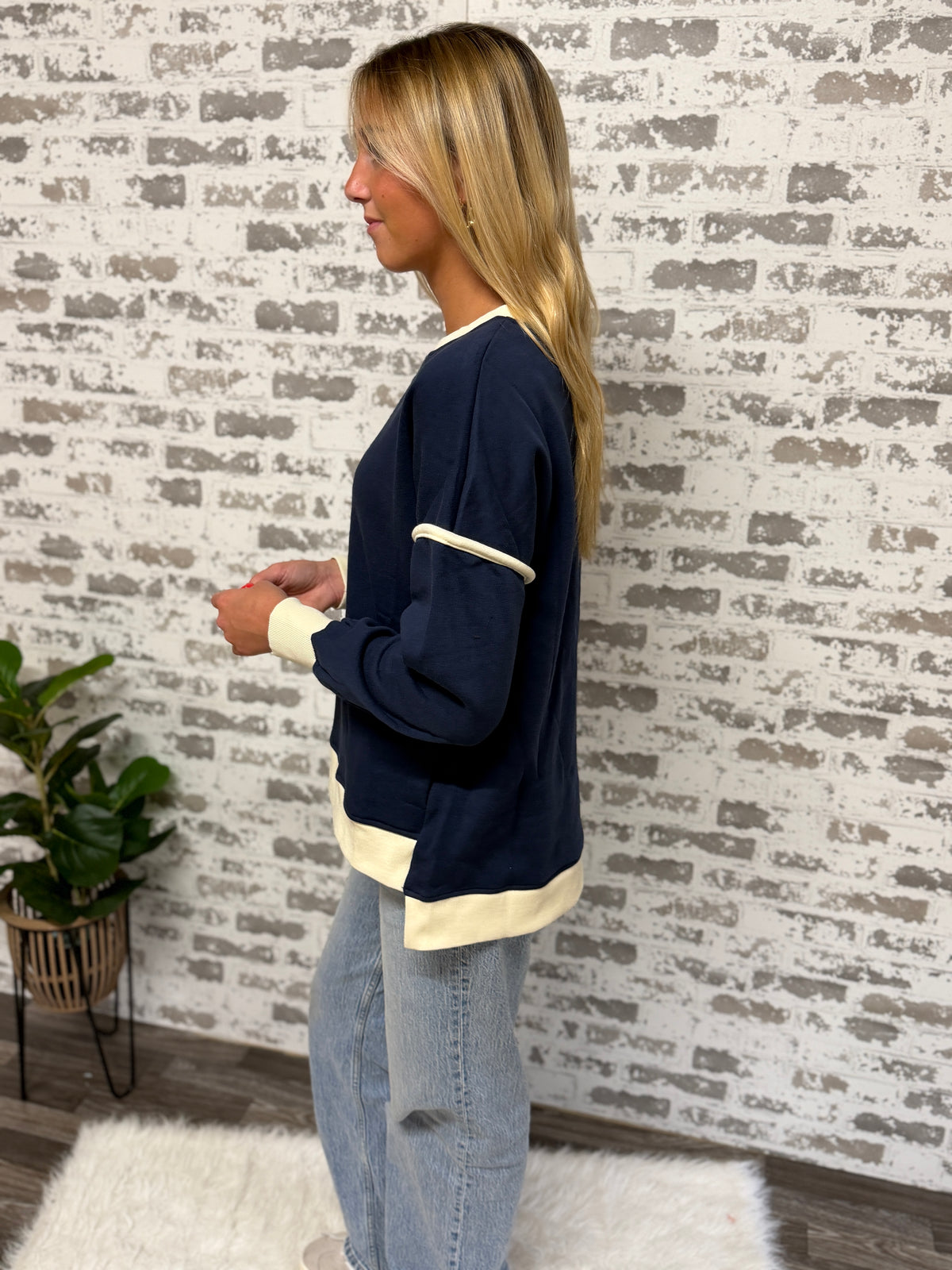 Jayda Navy Pullover