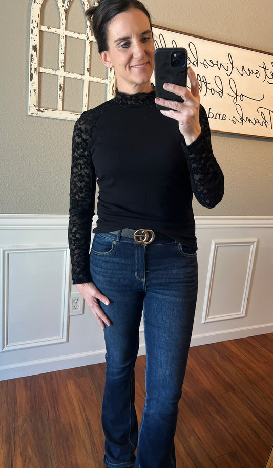 Non-Typical Business Lace Sleeve Top